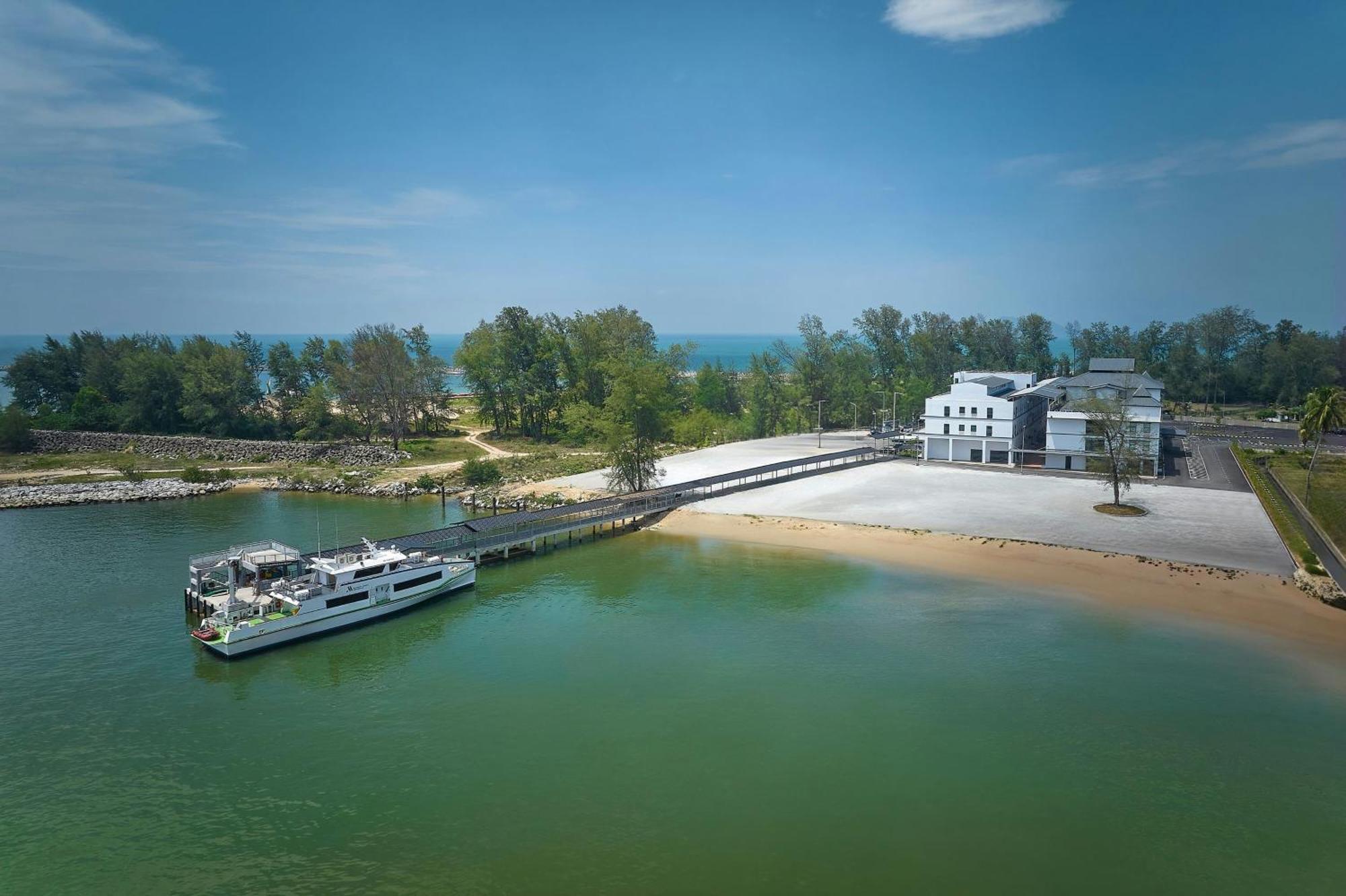 Fairfield By Marriott Kuala Besut Hotel Екстериор снимка